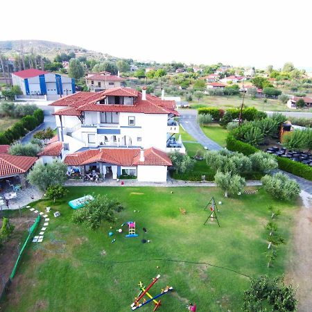 Zephyros Family Apartments 1 ออร์โมส ปานากีอาส ภายนอก รูปภาพ