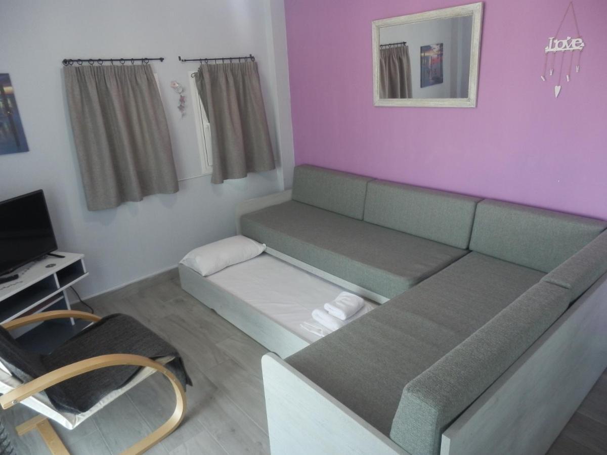 Zephyros Family Apartments 1 ออร์โมส ปานากีอาส ภายนอก รูปภาพ