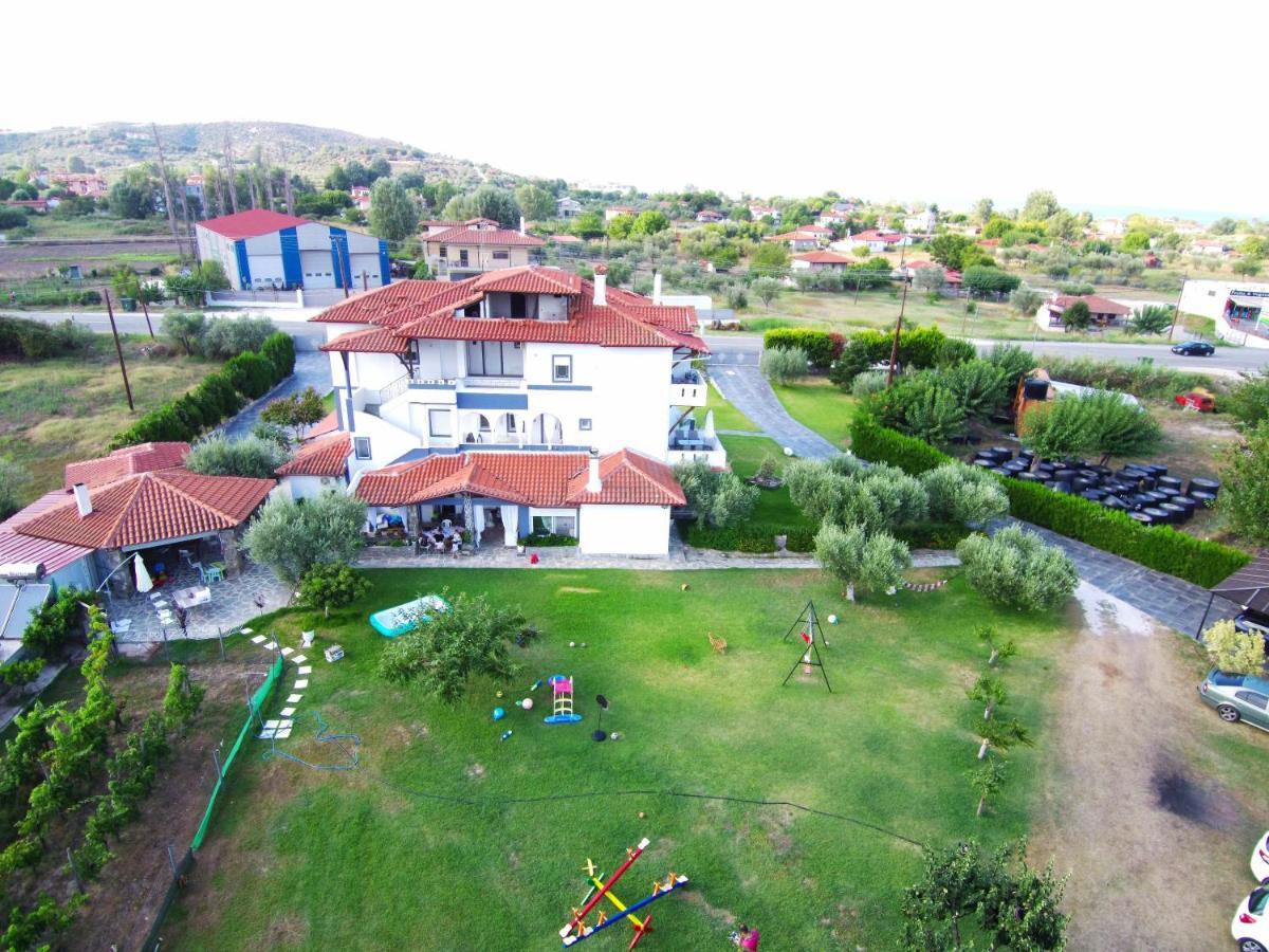 Zephyros Family Apartments 1 ออร์โมส ปานากีอาส ภายนอก รูปภาพ