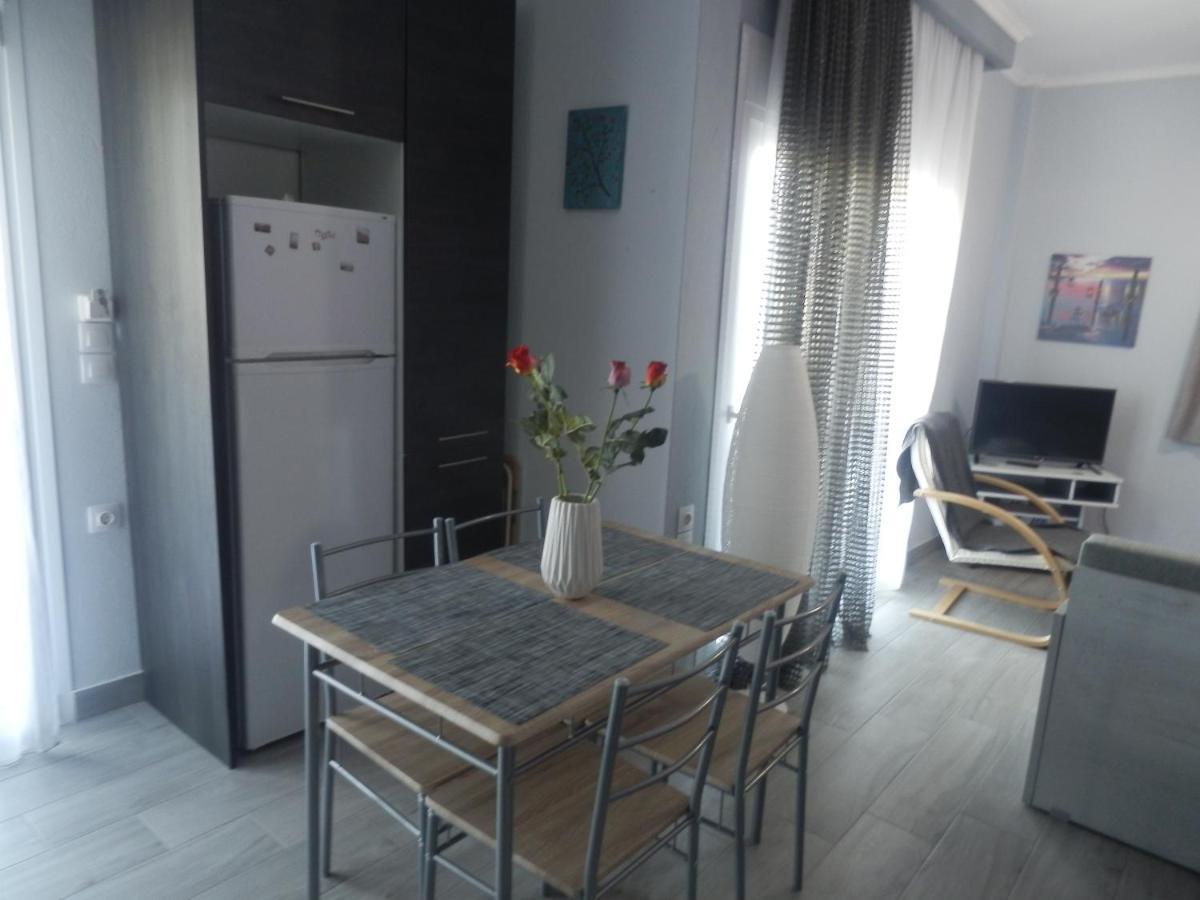 Zephyros Family Apartments 1 ออร์โมส ปานากีอาส ภายนอก รูปภาพ